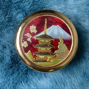 VTG The art of Chokin: 24 karat gold jewelry box black red oriental panorama